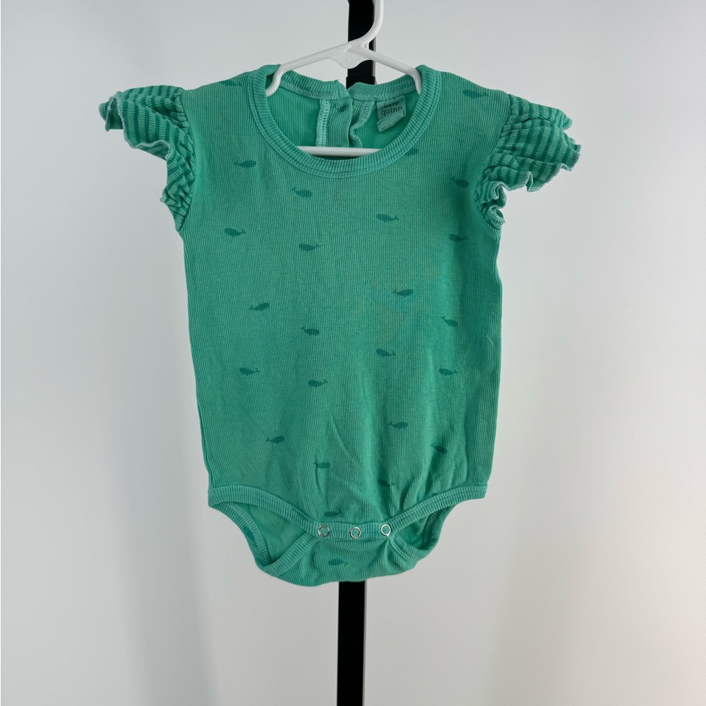 Kate Quinn baby green whale onesie bubble romper size 12-18 months